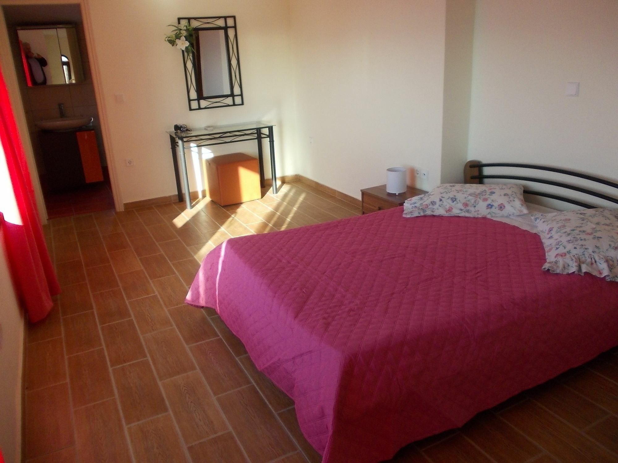 Sarakinos Apartments บาร์บาตี ภายนอก รูปภาพ